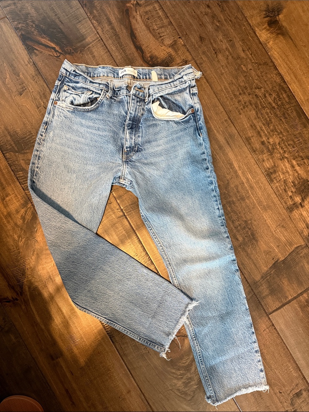 Zara Light Blue Cropped Straight-Leg Jeans